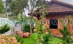 Đất nhà vườn đường lớn 2 ô tô tránh nhau ngay UBND xã