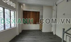 Bán nhà mặt tiền đường Trưng Nữ Vương, Hải Châu, 3 tầng, DT 13,3 m2, Gần Cầu Rồng. Ô tô đậu. Chỉ 3 tỷ. 0843-899-666.