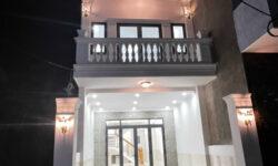 Nhà 1 trệt 2 lầu KDC Bửu Hòa, đường nhựa 3 xe hơi, sân đậu xe hơi, gần Pouchen