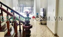 Cho thuê căn nhà mặt Đường Tô Vũ đi lối 193 Văn Cao vào.
