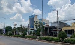 BÁN ĐẤT TRUNG TÂM HÀNH CHÍNH DƯỚI CHÂN NÚI BÀ