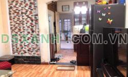 Cần bán căn hộ tập thể đẹp như chung cư, view Hồ Giảng Võ có thang máy