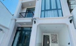 Bán căn góc khu đô thị Chí Linh đối diện căn hộ Chí Linh Center. Liên hệ: