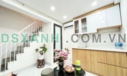 Cần bán gấp nhà riêng Ngõ Tô Hoàng Quận Hai Bà Trưng 18m x 4 tầng ,sổ đẹp .