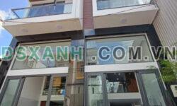 Nhà mới xây,thiết kế cực đẹp,giá rẻ nhất khu vực HXT Lạc Long Quân Q11