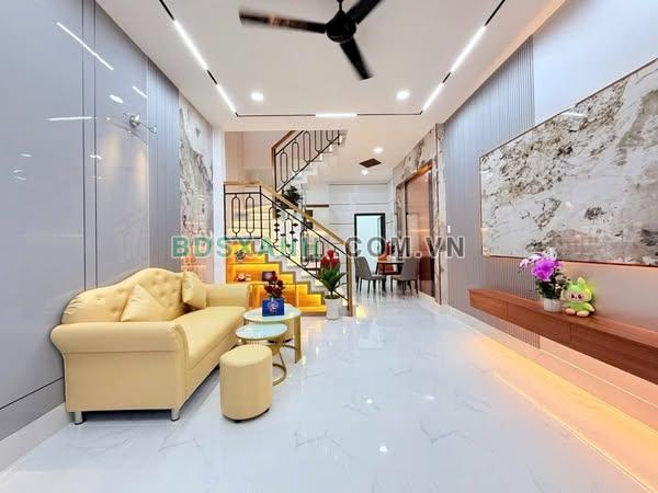 HẺM XE HƠI LÊ VĂN THỌ – FULL NỘI THẤT Ở NGAY ĐÓN TẾT, CHỈ 5.56 TỶ (631) Diệ