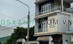 Bán căn nhà lầu mái thái sân vườn, 1 cặp liền kề tái định cư Đại Phước, đường D2, Nhơn Trạch, Đồng Nai