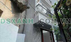 Bán nhà 5 tầng Thạch Bàn, ô tô đỗ cửa, gần UBND, 5 tỷ cực hiếm