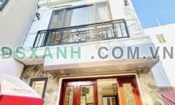 Bán nhà Lĩnh Nam 30m², 5 tầng, gần hồ, giá hơn 5 tỷ