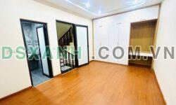 Bán nhà Lĩnh Nam 30m2, 5 tầng, ô tô đỗ cửa Giá tốt