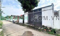 Bán nhà cấp 4, đường ô tô tránh, gần Vĩnh Yên, giá chỉ 900tr