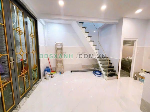 Bán nhà Đoàn Văn Bơ P16 Quận 4, 22m2, 1 trệt 1 lầu, Giá 2.5 tỷ