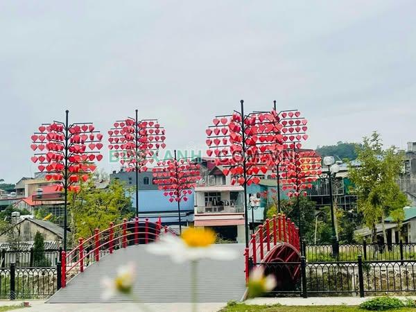 Bán đất 81m2 phố chợ Minh Khai, kinh doanh đỉnh, sổ đỏ