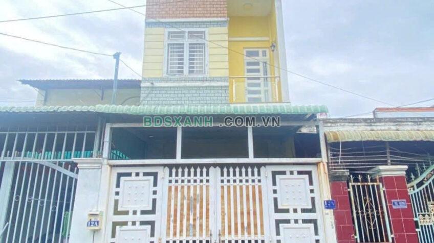 Nhà hẻm tỉnh lộ 8, thị trấn Củ Chi dt 105m2 1 lầu 3pn 2wc giá 4,5 tỷ