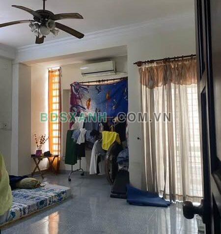 Bán MT Khánh Hội, Quận 4, 51m2, 4 Tầng, Chỉ 11 Tỷ