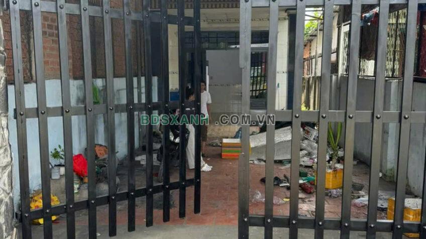 Nhà 2 mặt tiền trước sau Nguyễn Kim Cương, xã Tân Thạnh Đông dt 240m2 3pn 2wc giá 4,2 tỷ