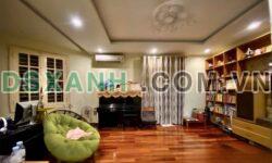 Bán nhà Nguyễn Trãi, DT 80m2, 3.5 tầng, gara ôtô, 8.8 tỷ, Hải Phòng