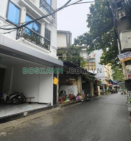 Cho thuê cửa hàng 40m2 mặt chợ Hoàng Mai, giá tốt