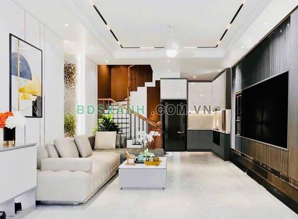 Bán nhà Xã Liên Ninh, Huyện Thanh Trì 40m² 5 tầng 6.x tỷ