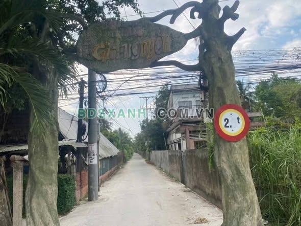 Cho thuê nhà 100m² Phường Tân Hạnh, TP Vĩnh Long, 3 triệu/tháng.