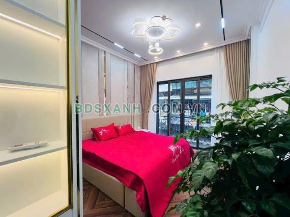 Bán Phân Lô Hoàng Quốc Việt, Nghĩa Đô, 53m2, 26.8 Tỷ Cầu Giấy