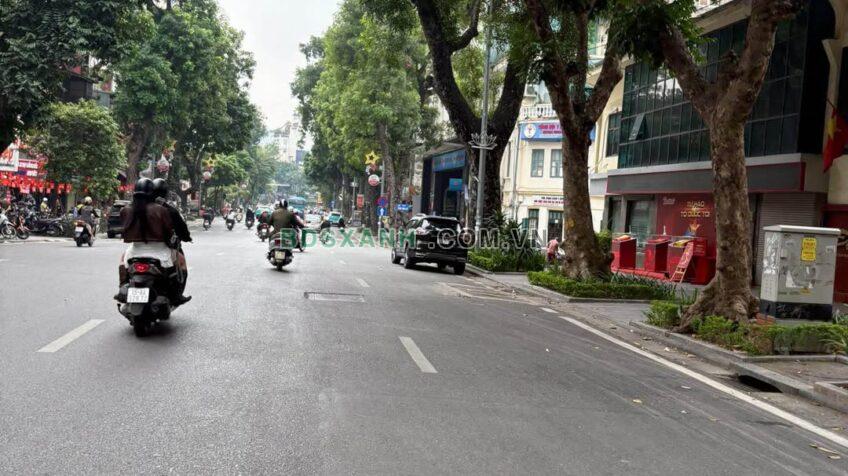 Bán nhà Quận Đống Đa, Phường Ô Chợ Dừa, Đê La Thành 35m², 11.5 Tỷ