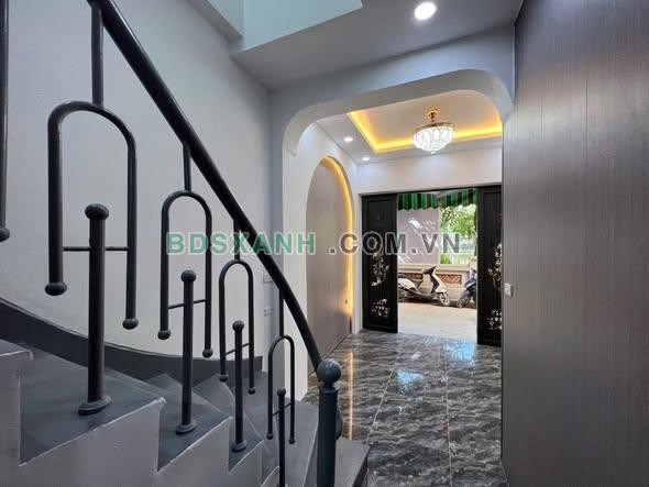 Bán nhà Phường Ngọc Hà, Quận Ba Đình, 22m2, View Hồ, 6.5 tỷ