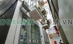 Bán Nhà Phường Cầu Giấy, Q. Cầu Giấy 30m2, Lô Góc, cách hai căn ra đường ô tô