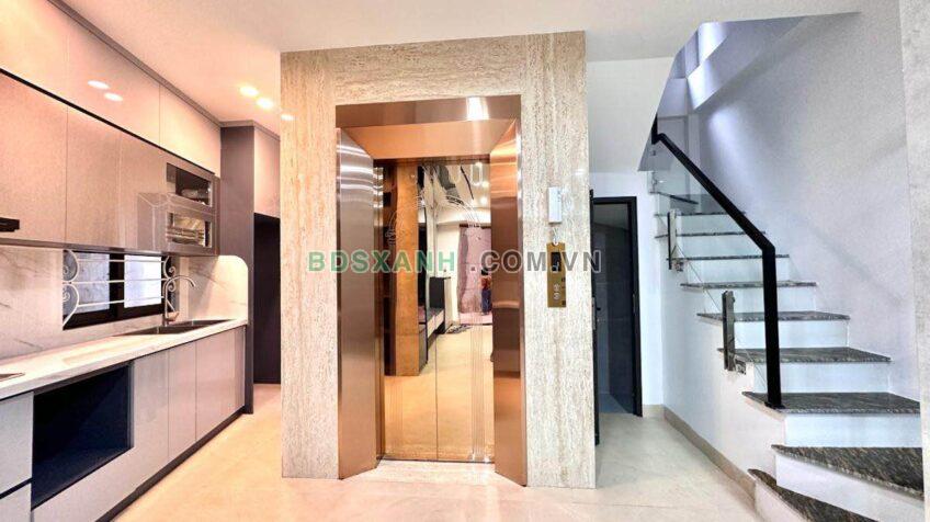 Bán nhà Phường Ngọc Thụy, Quận Long Biên, 49m2, 6 tầng, TM, 13.8 Tỷ