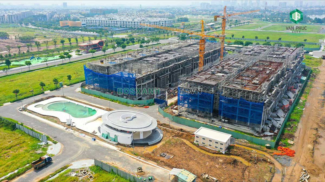 Phân khu Sunlake Villas đã xuất hiện hồ bơi