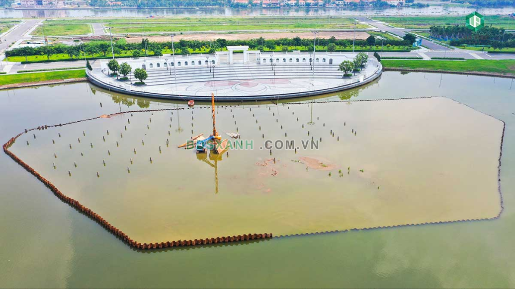 Quảng trường nhạc nước đang thi công