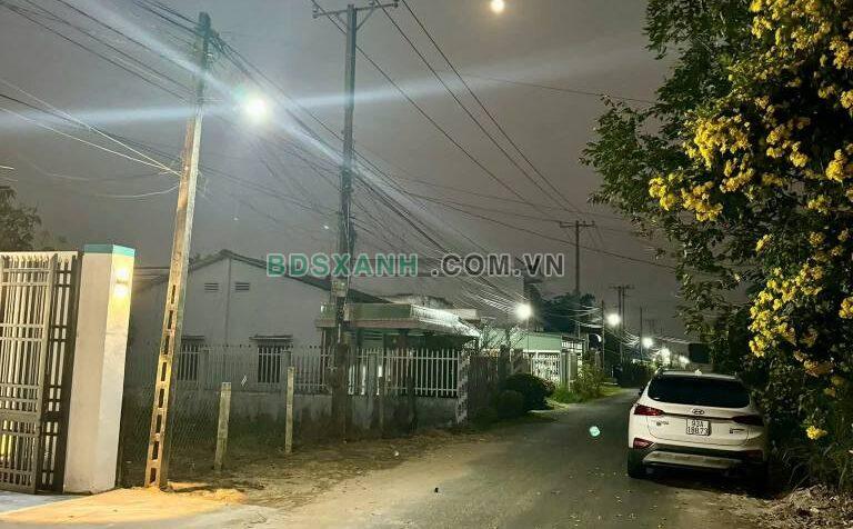 Bán nhà 5x45m, Đường Trần Văn Ngà, Phường Tân An, TP. Tây Ninh, giá 2.59 tỷ TL