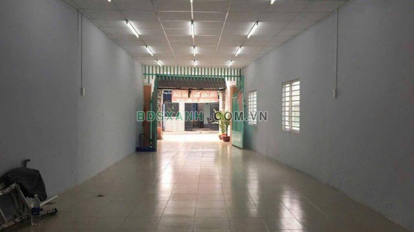 Bán nhà 4x40m mặt tiền Thị trấn Tân Hiệp, H. Hóc Môn, giá 7.9 tỷ