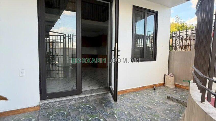 Bán nhà Đường Cao Thắng 52m2 giá 1.5xx tỷ, Hà Lầm, TP. Hạ Long
