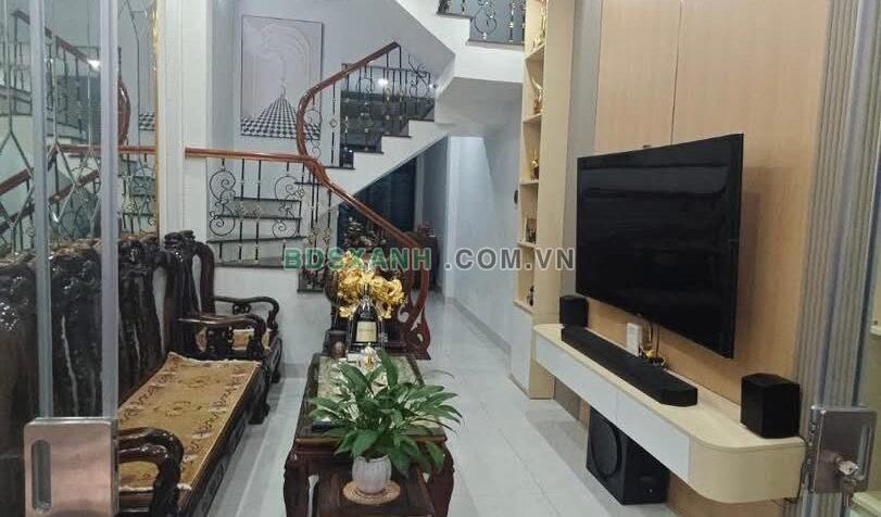 Bán nhà Nguyên Hồng, P. Thành Công, Q. Ba Đình 43m² 16.5 tỷ, view