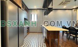 Cho thuê Căn hộ Đặng Thai Mai, Quận Tây Hồ, 150m², $1.600/tháng
