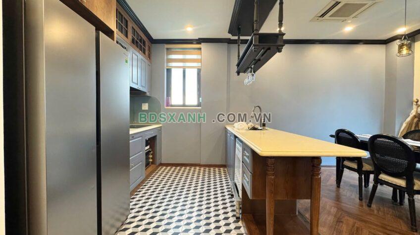 Cho thuê Căn hộ Đặng Thai Mai, Quận Tây Hồ, 150m², $1.600/tháng